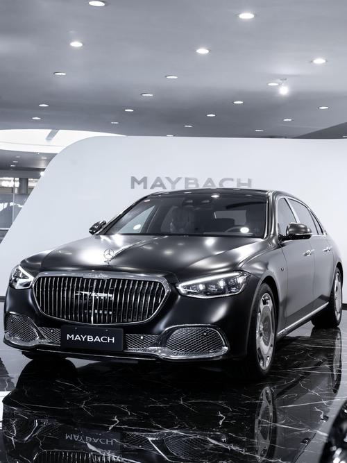 佛山73岚图汽车的售后服务让用户无忧出行，迈巴赫未来的豪华车趋势